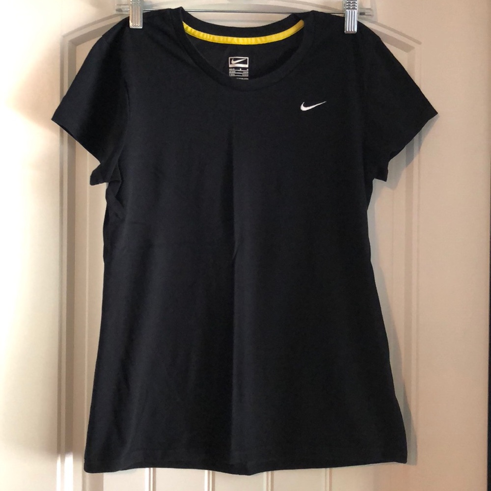 Nike Women’s Performance Tee
